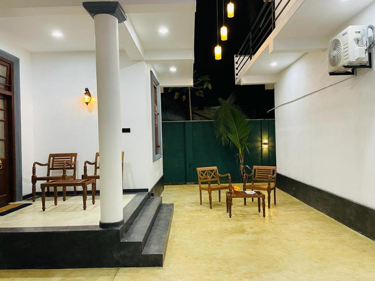 Ceagull Hotell Ahangama Exteriör bild