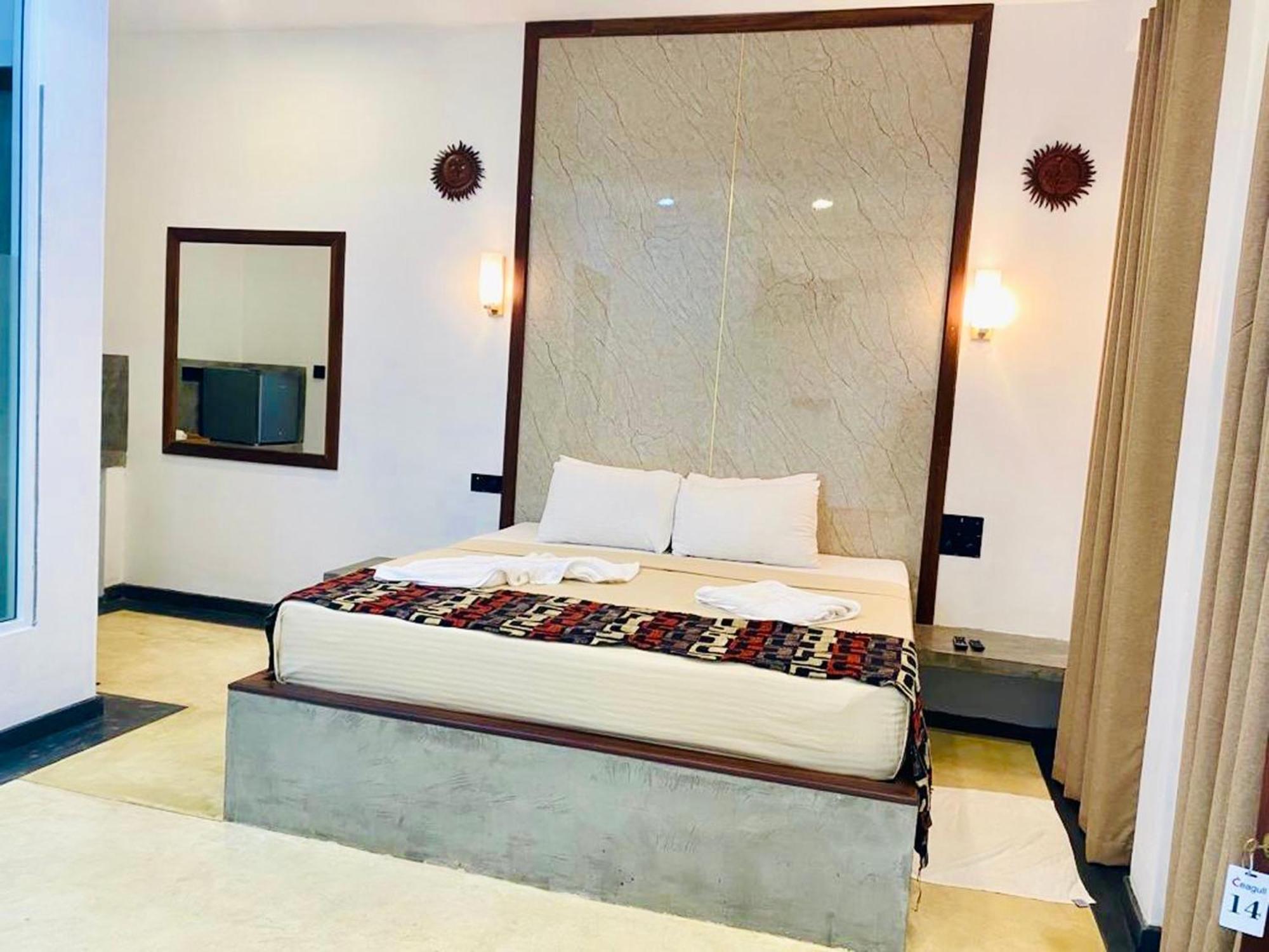Ceagull Hotell Ahangama Exteriör bild
