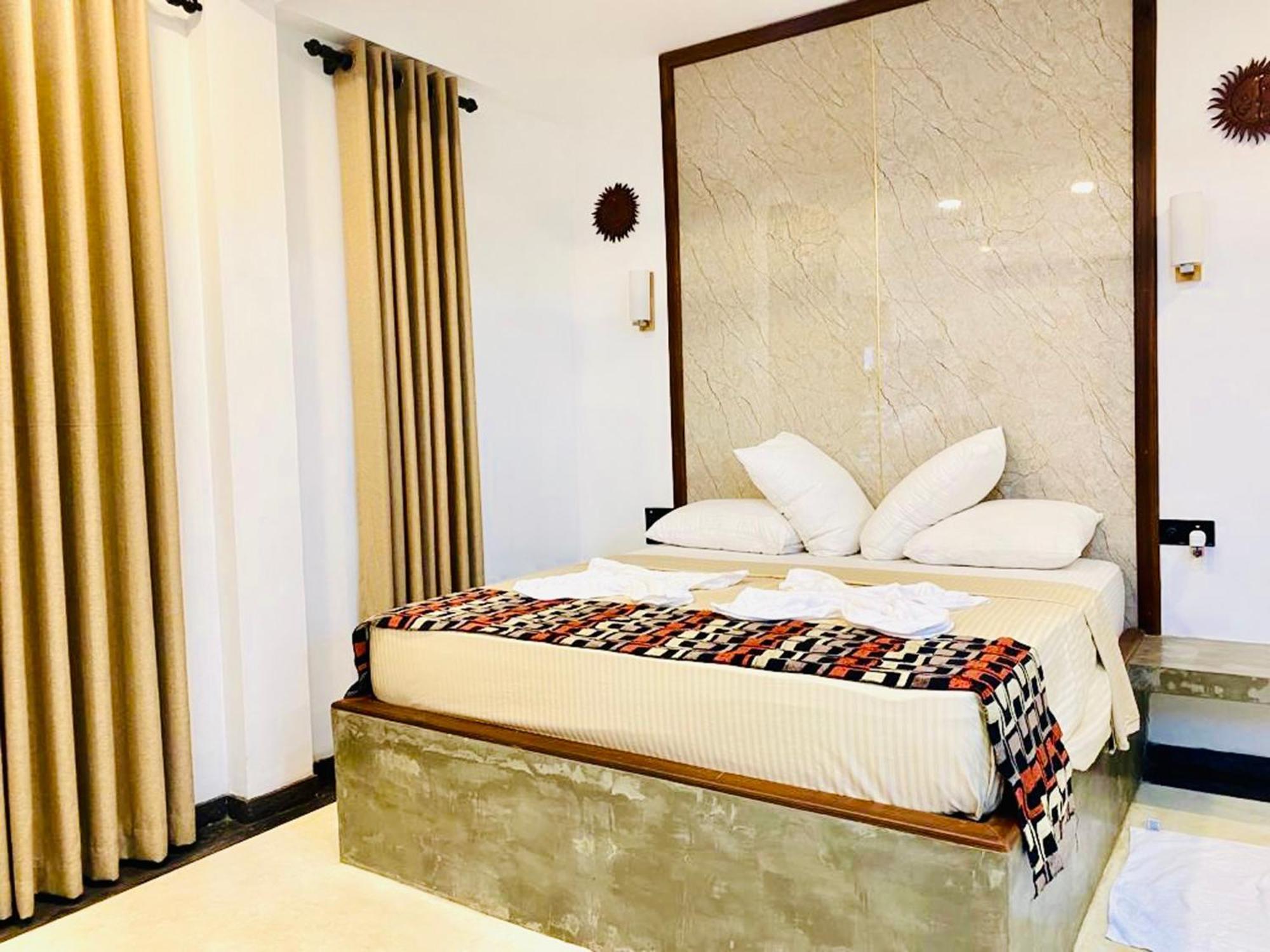 Ceagull Hotell Ahangama Exteriör bild