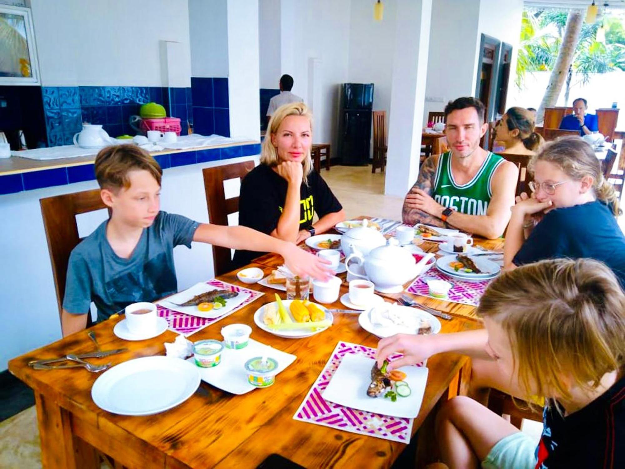 Ceagull Hotell Ahangama Exteriör bild