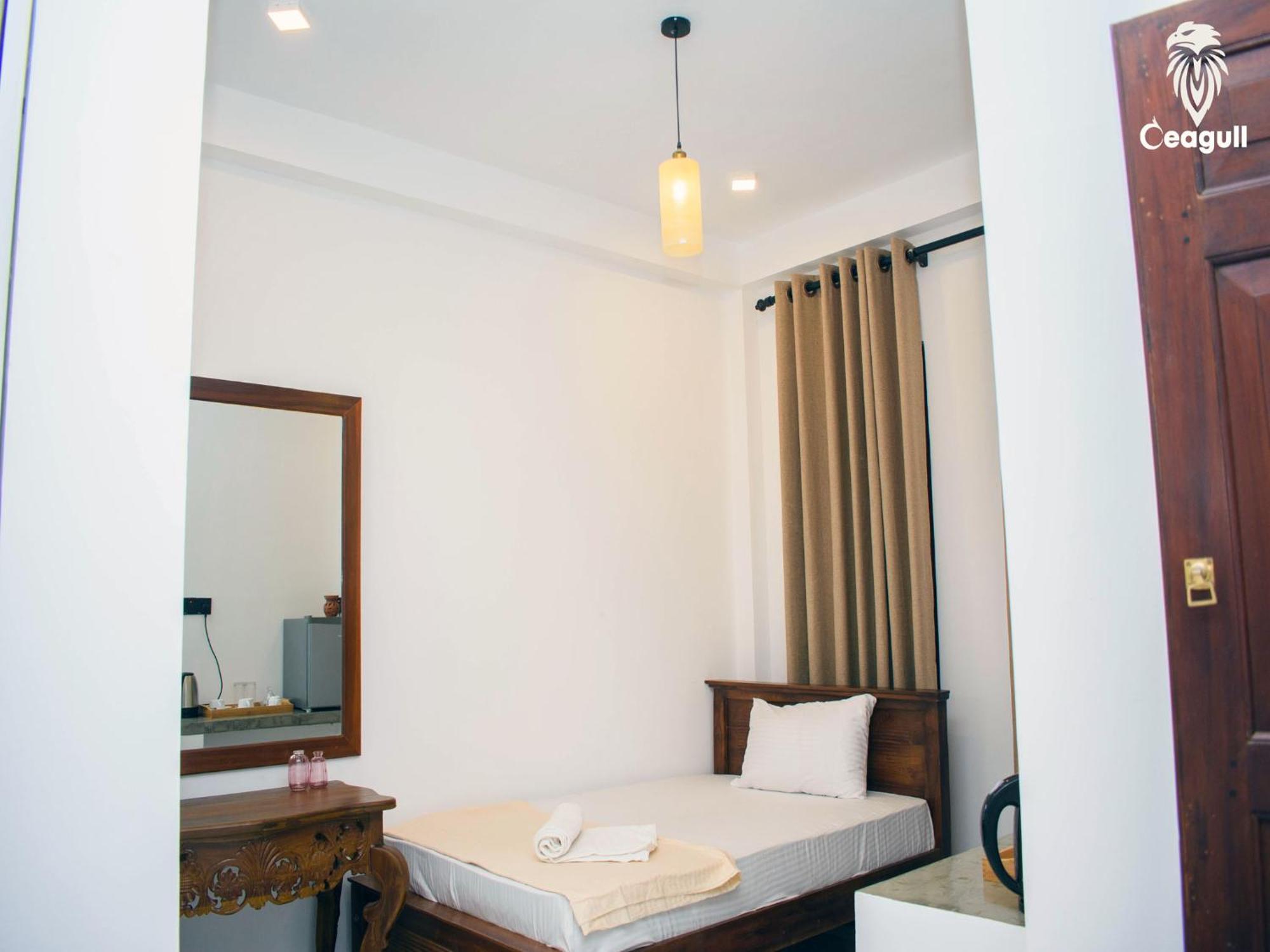 Ceagull Hotell Ahangama Exteriör bild